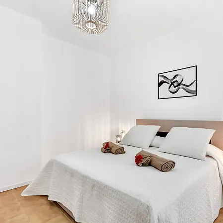 Alessia's Flat - Borgo Palazzo 005 *