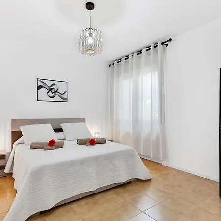 Apartment Alessia's Flat - Borgo Palazzo 005 *