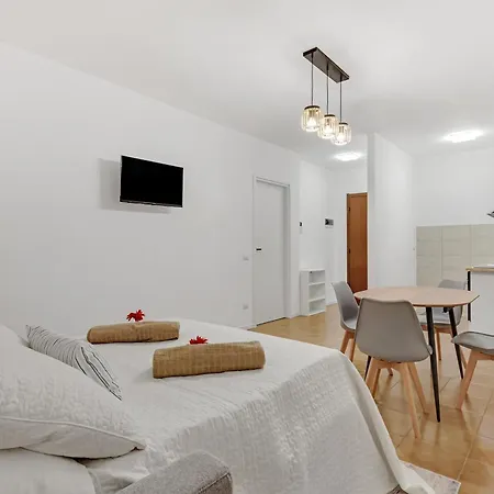 Alessia's Flat - Borgo Palazzo 005