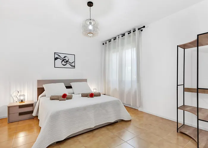 Daire Alessia's Flat - Borgo Palazzo 005 *